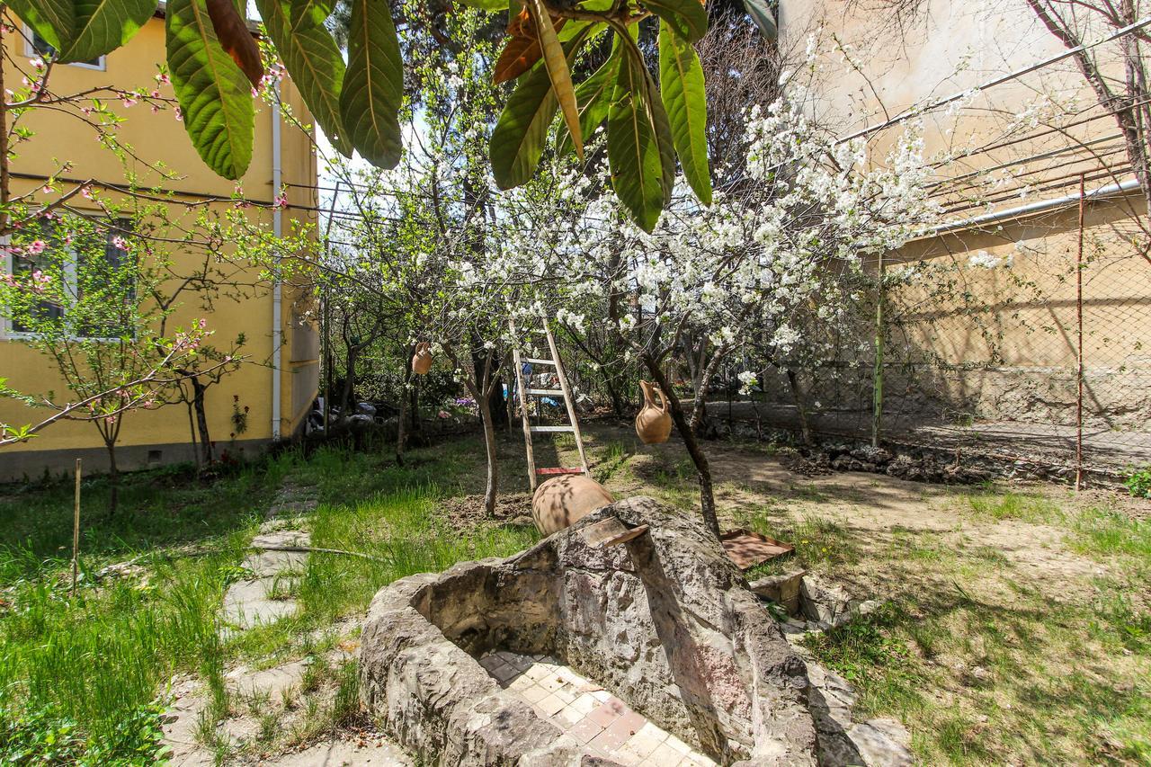 Apartment Gardens 44 Tiflis Exterior foto