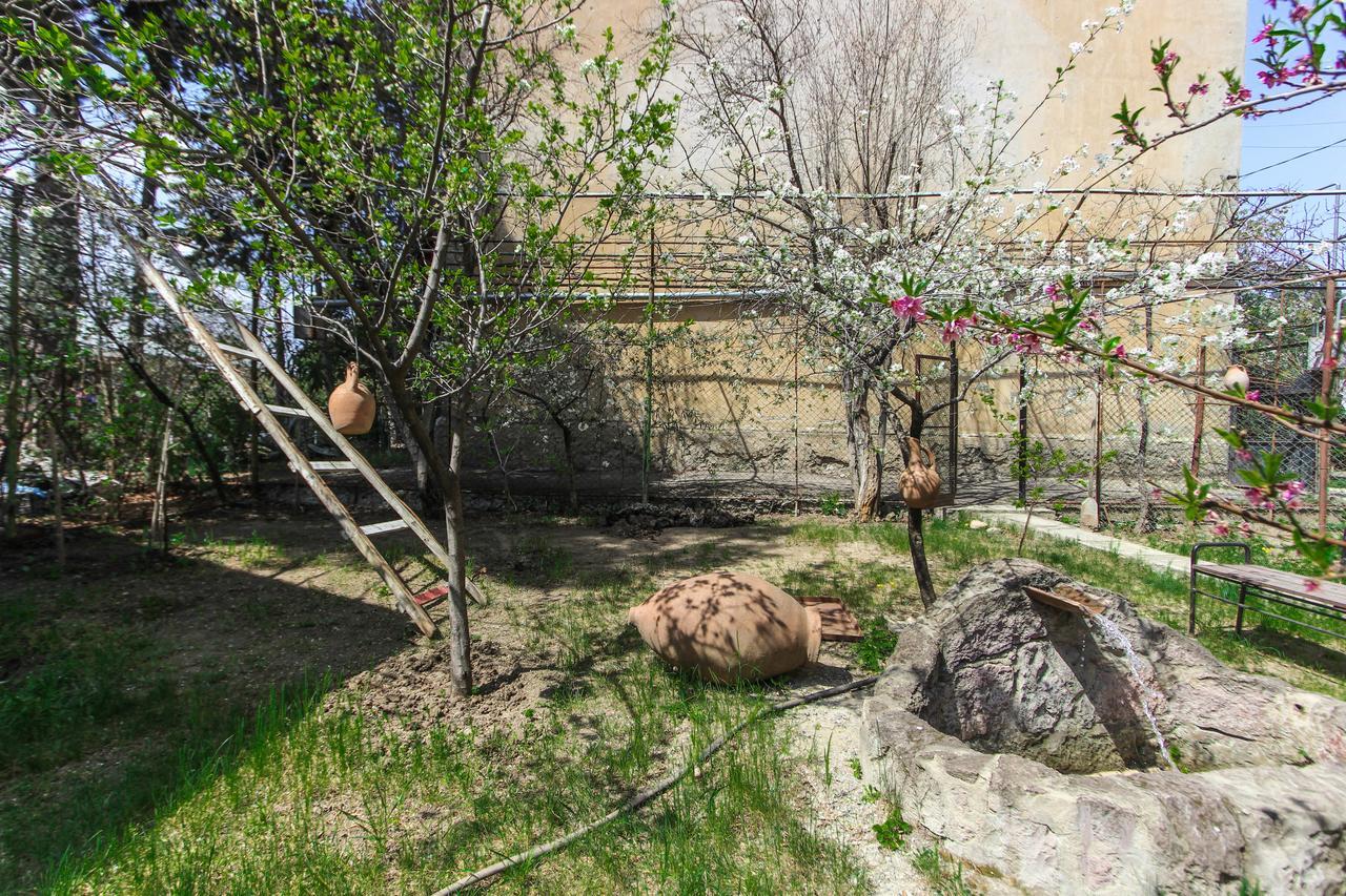 Apartment Gardens 44 Tiflis Exterior foto